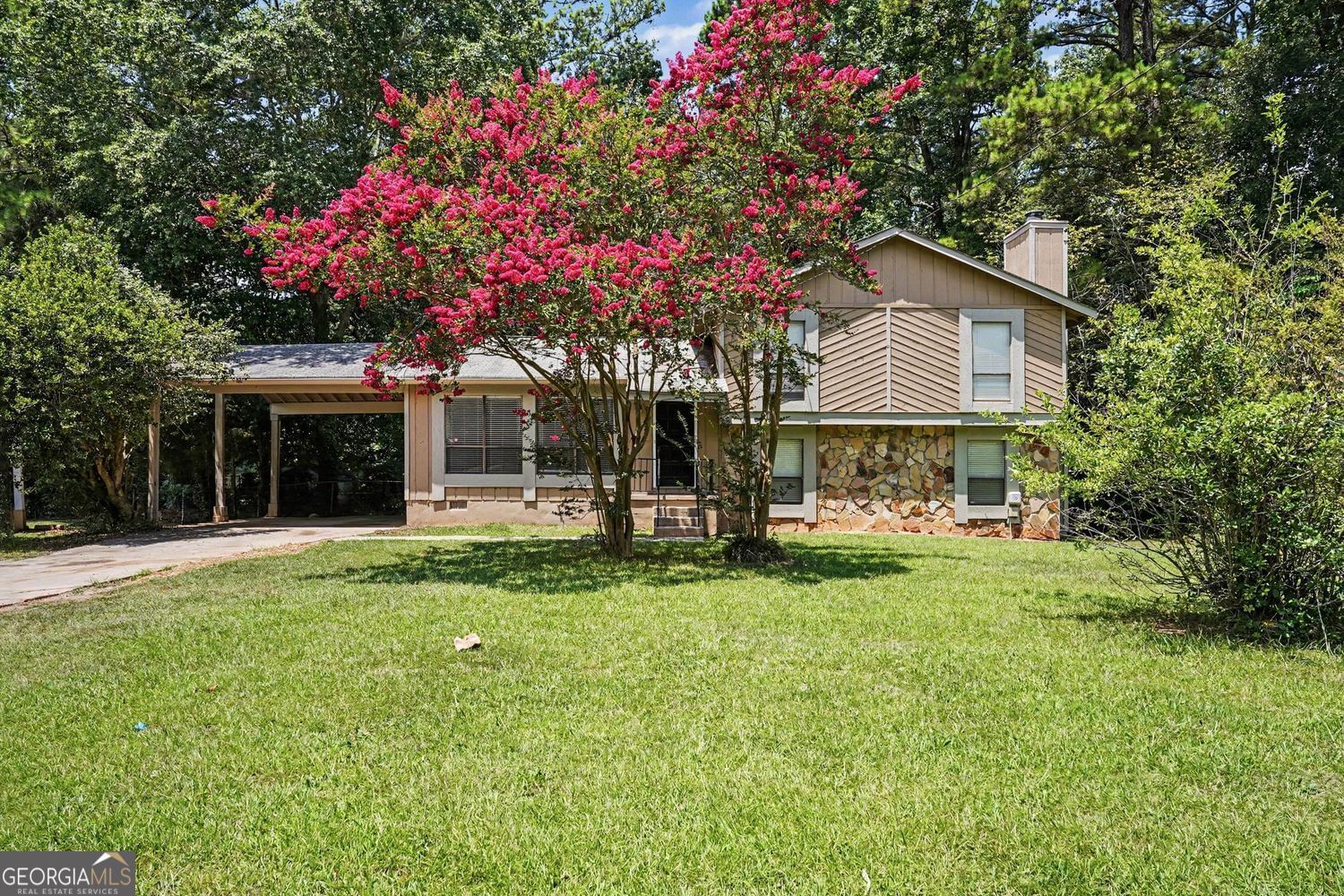 9262 Raven Drive, Jonesboro, GA 30238