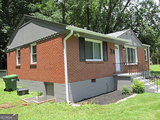 Photo 3 of 755 Jefferson Avenue SW