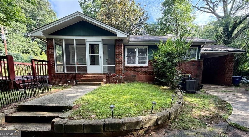 Photo 2 of 2246 Rhinehill Road