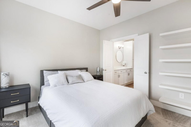 Photo 12 of 821 Ralph McGill Boulevard #2405