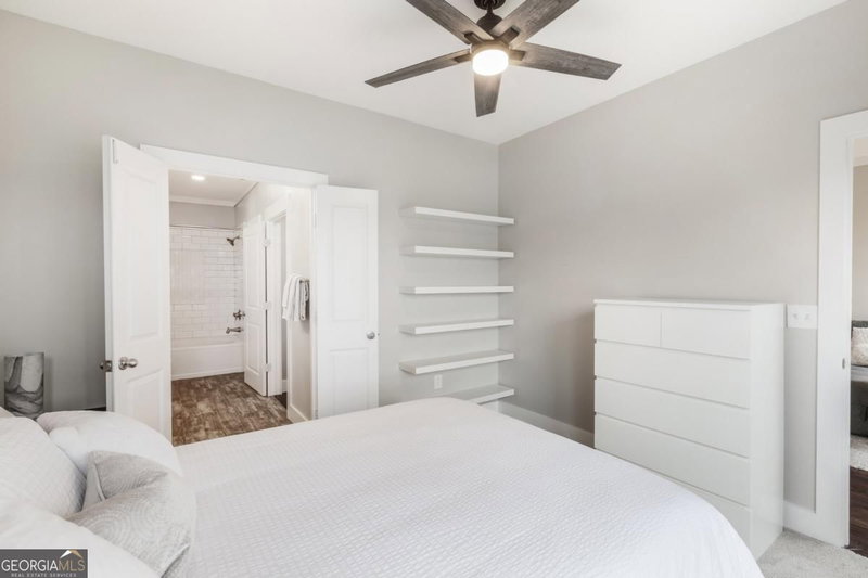 Photo 16 of 821 Ralph McGill Boulevard #2405