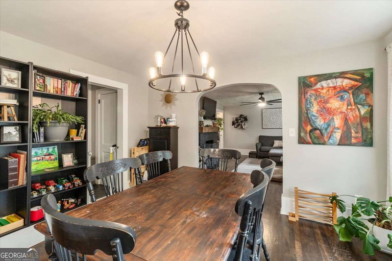 Photo 11 of 208 Briarcliff Road