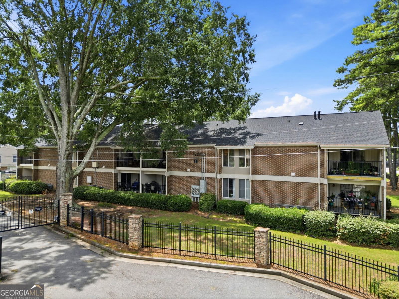 Photo 18 of 3301 Henderson Mill Road #S4
