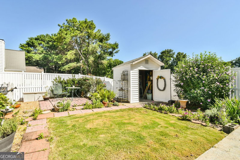Photo 9 of 2597 Albion Farm Way