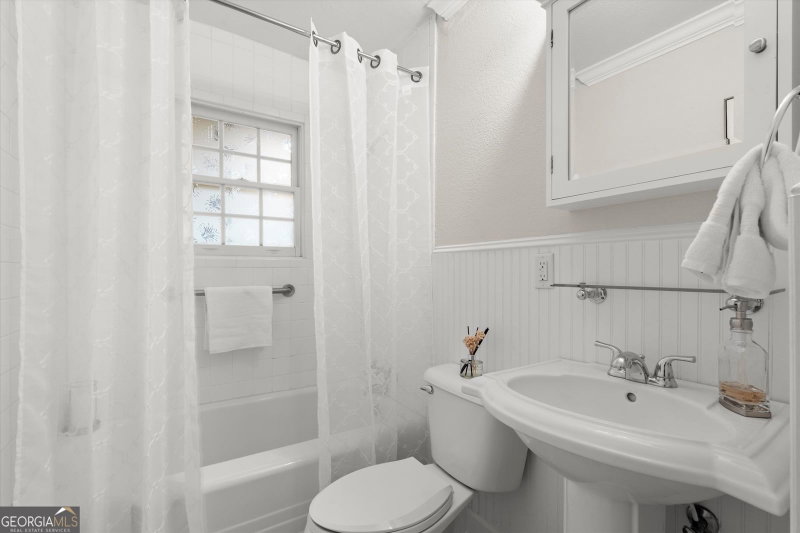 Photo 18 of 1879 Johnson Road NE #11