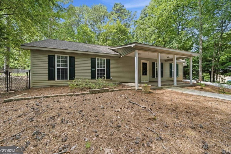 Photo 4 of 372 East Riverbend Drive