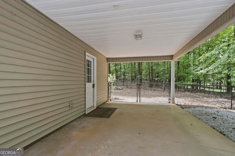 Photo 33 of 372 East Riverbend Drive