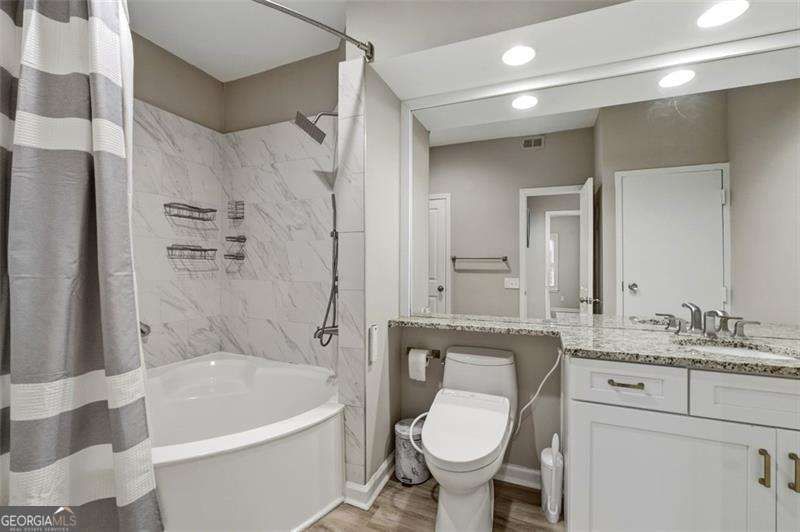 Photo 28 of 240 Renaissance Parkway NE #102