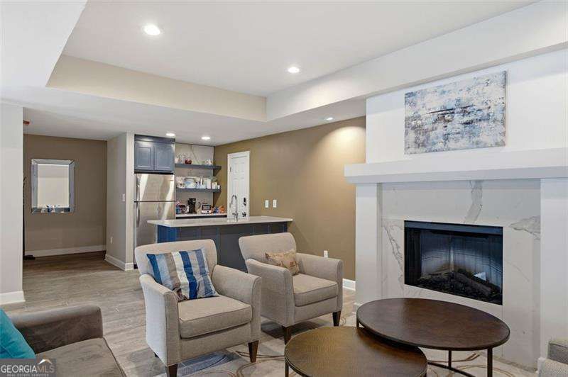 Photo 32 of 240 Renaissance Parkway NE #102