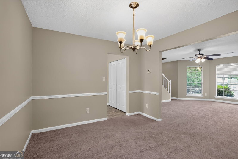 Photo 14 of 939 Lake Drive Court