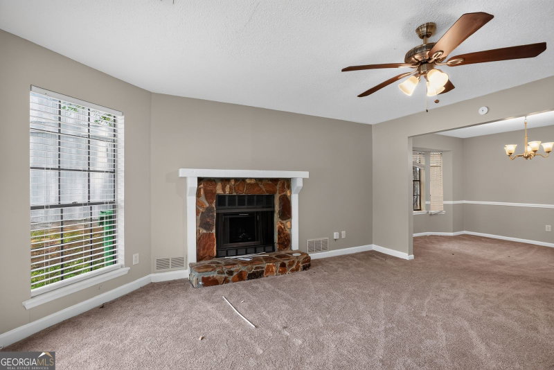 Photo 7 of 939 Lake Drive Court