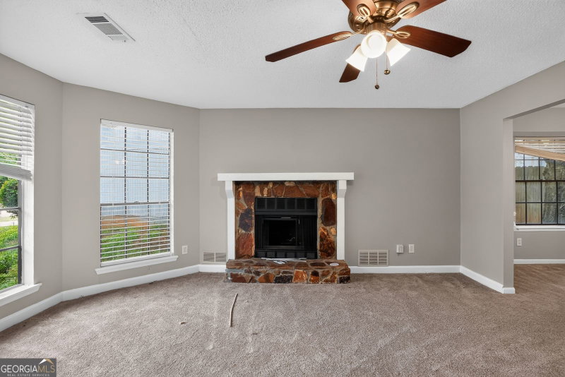 Photo 8 of 939 Lake Drive Court