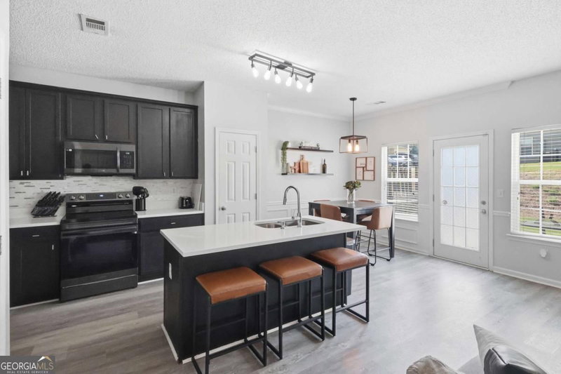 Photo 6 of 2550 Capella Circle SW