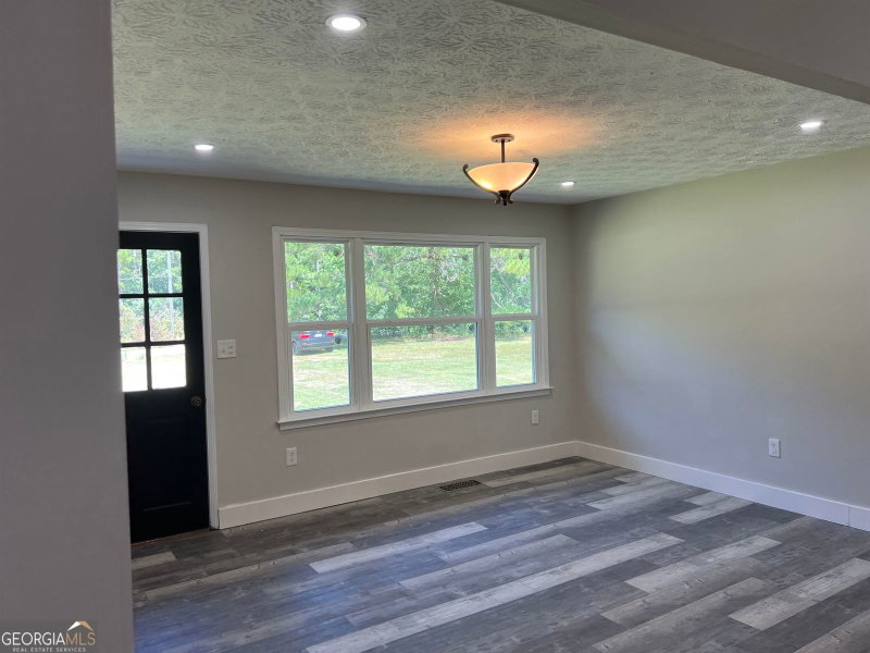 Photo 11 of 415 Crabapple Road