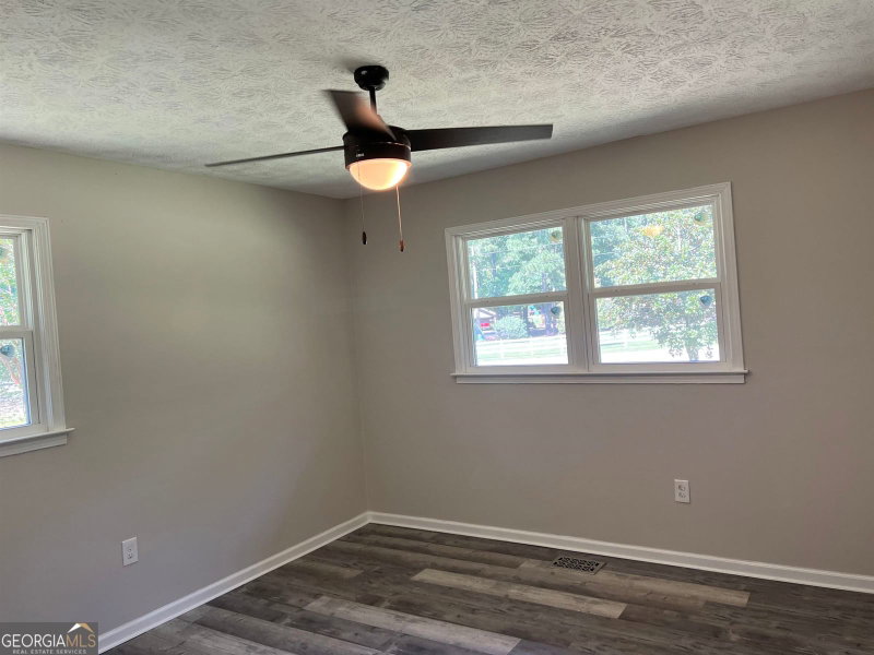 Photo 18 of 415 Crabapple Road
