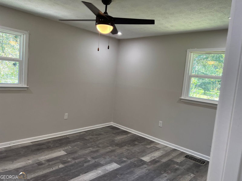 Photo 20 of 415 Crabapple Road
