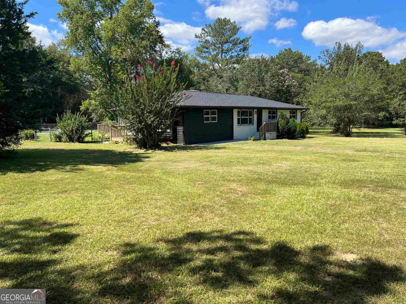 Photo 4 of 415 Crabapple Road