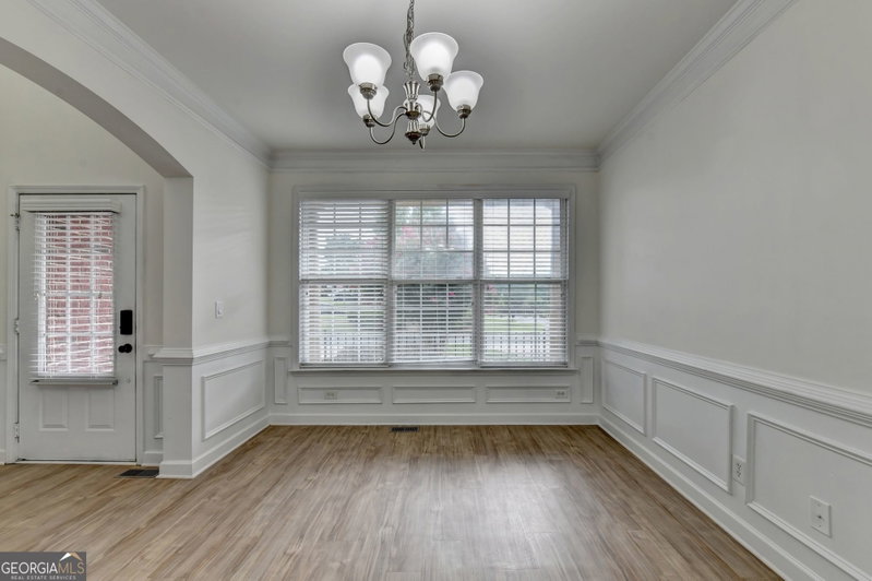 Photo 12 of 2511 Royston Drive