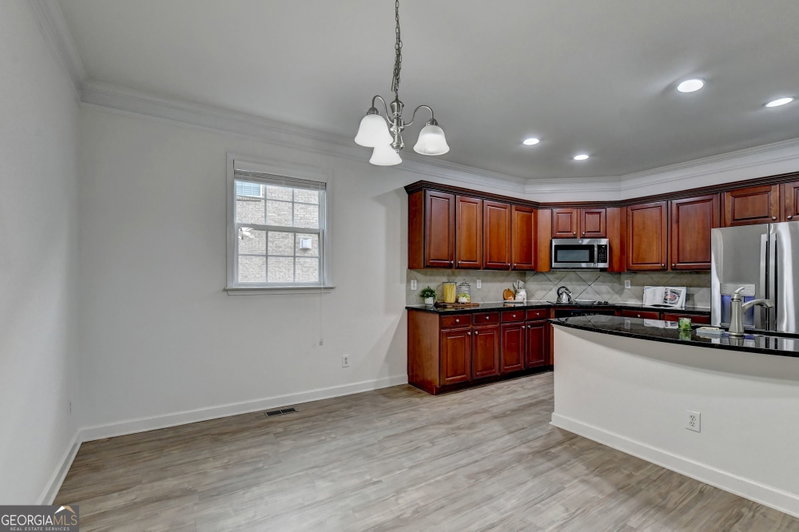 Photo 22 of 2511 Royston Drive