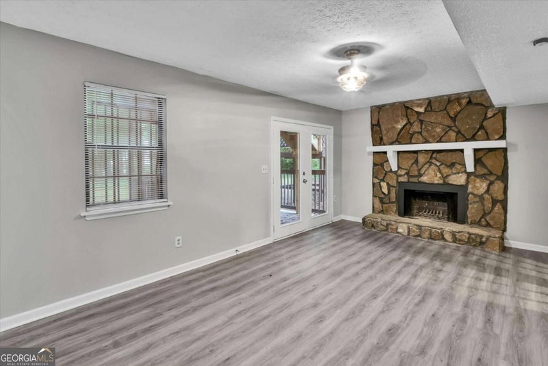 Photo 4 of 3429 Tarragon Drive