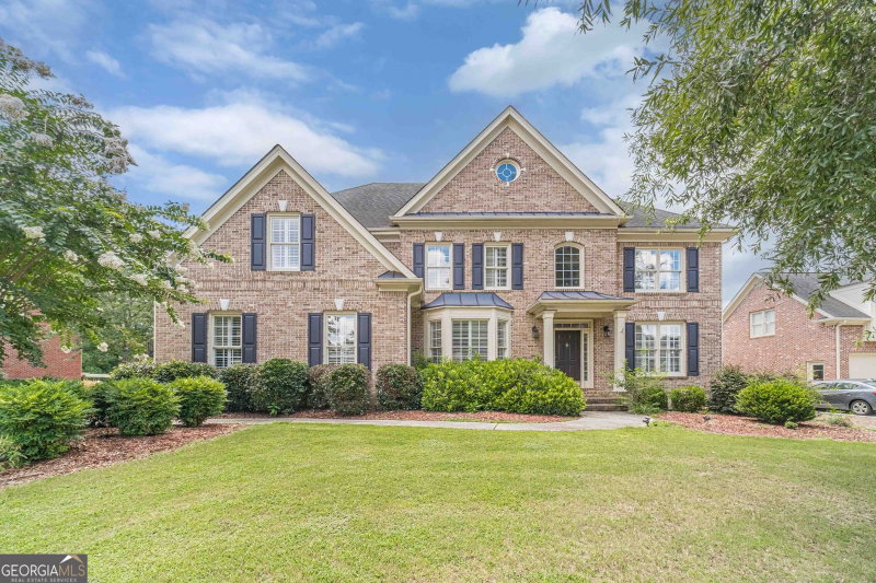 562 Grassmeade Way