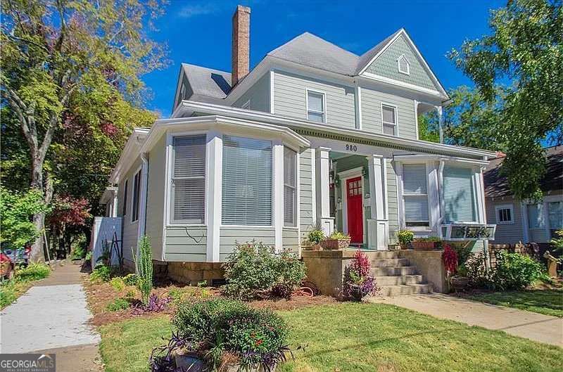 980 Saint Charles Avenue NE #2