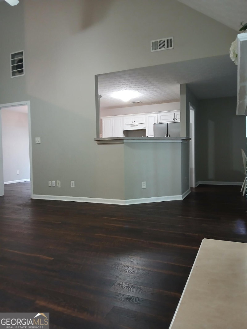 Photo 6 of 3207 Rose Petal Street