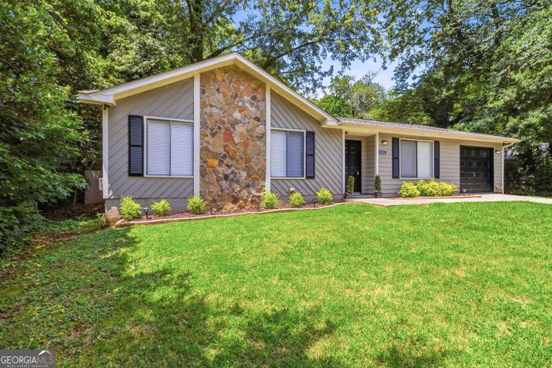 8227 Englewood Trail
