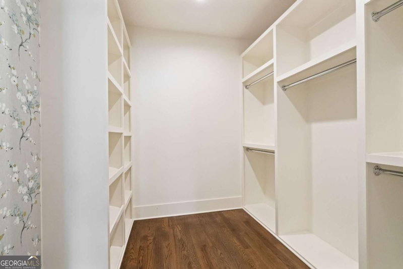 Photo 42 of 427 Nesbit Street