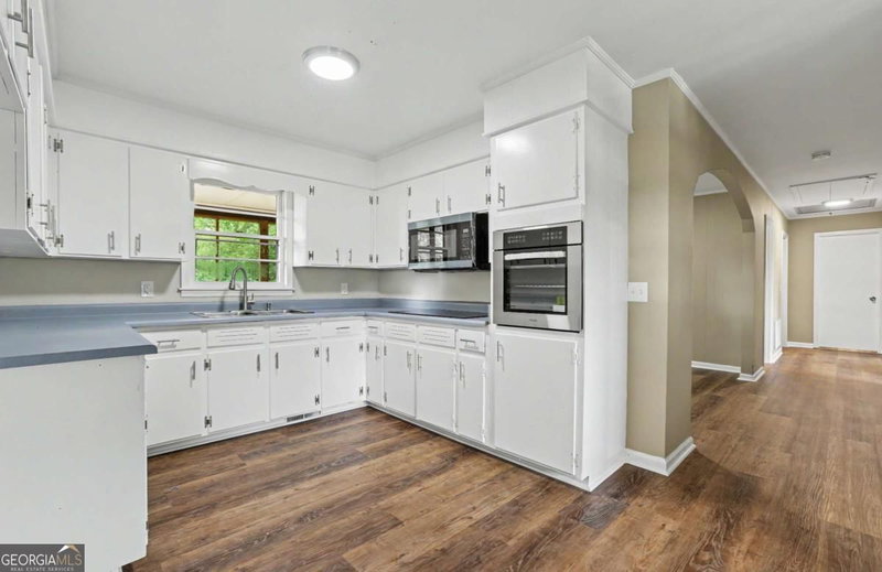 Photo 10 of 63 Green Street