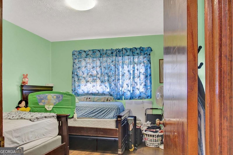 Photo 33 of 1785 Poplar Street SE