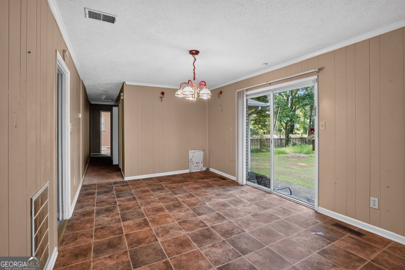 Photo 2 of 2336 Carnes Road