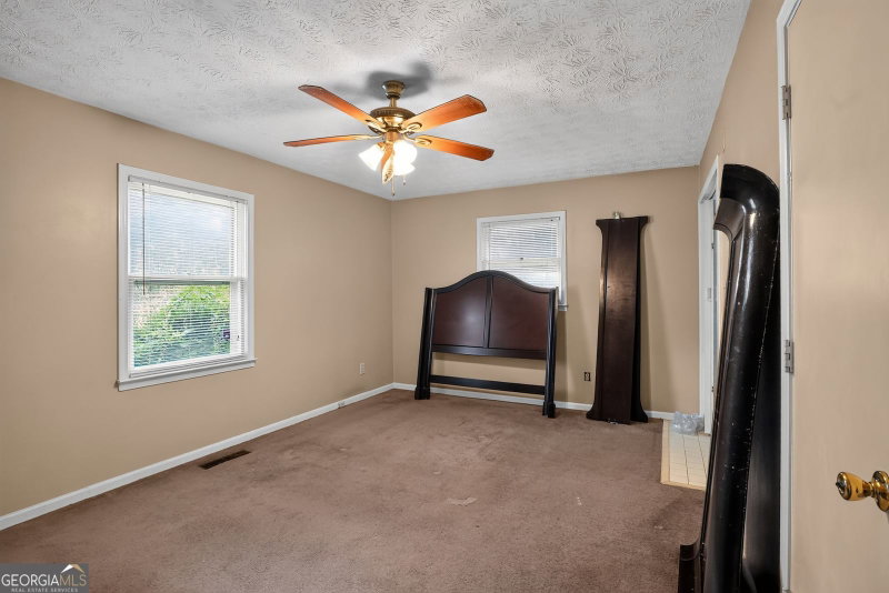 Photo 4 of 2336 Carnes Road