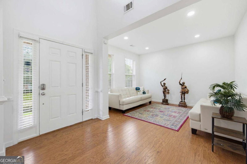 Photo 6 of 720 Yasha Court