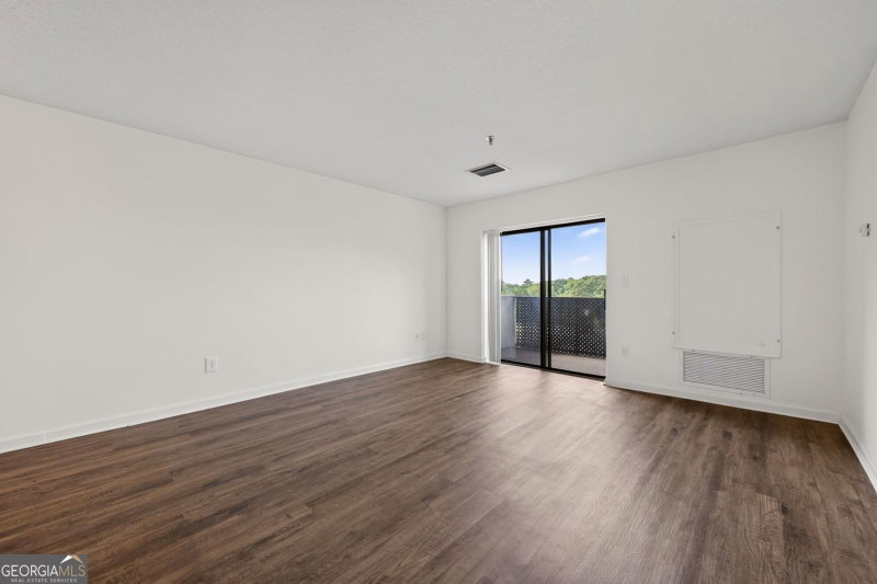 Photo 16 of 300 Johnson Ferry Road NE #B604