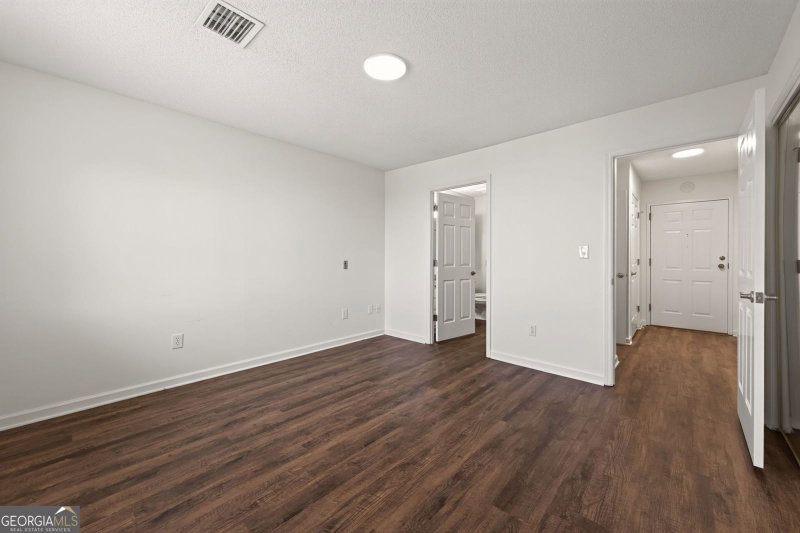 Photo 21 of 300 Johnson Ferry Road NE #B604