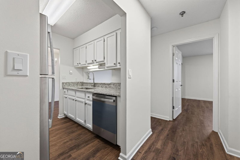 Photo 5 of 300 Johnson Ferry Road NE #B604