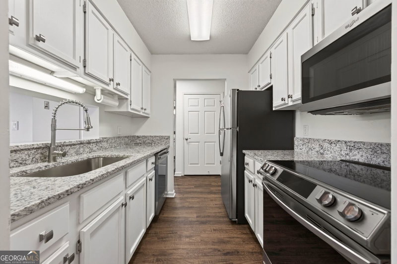 Photo 9 of 300 Johnson Ferry Road NE #B604