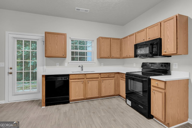Photo 14 of 6114 Camden Forrest Drive