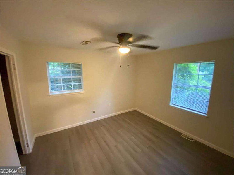 Photo 6 of 85 Delmoor Drive NW