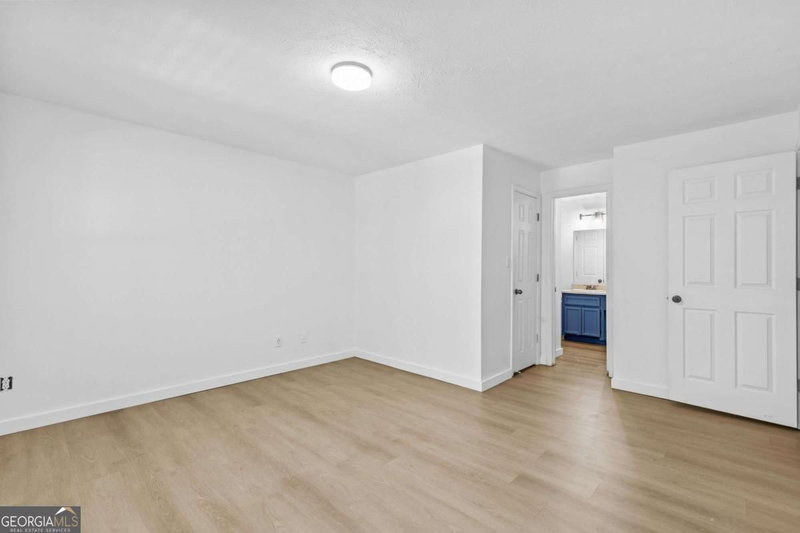 Photo 13 of 204 Berkeley Woods Drive
