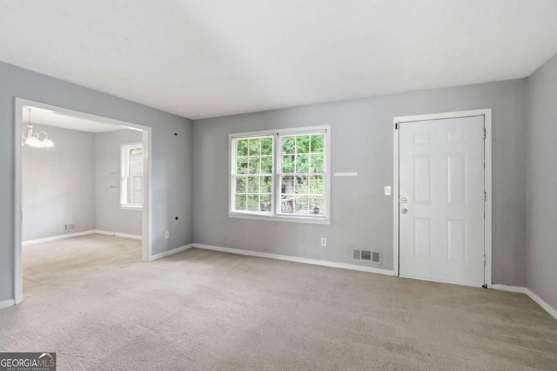Photo 9 of 1614 Devon Court