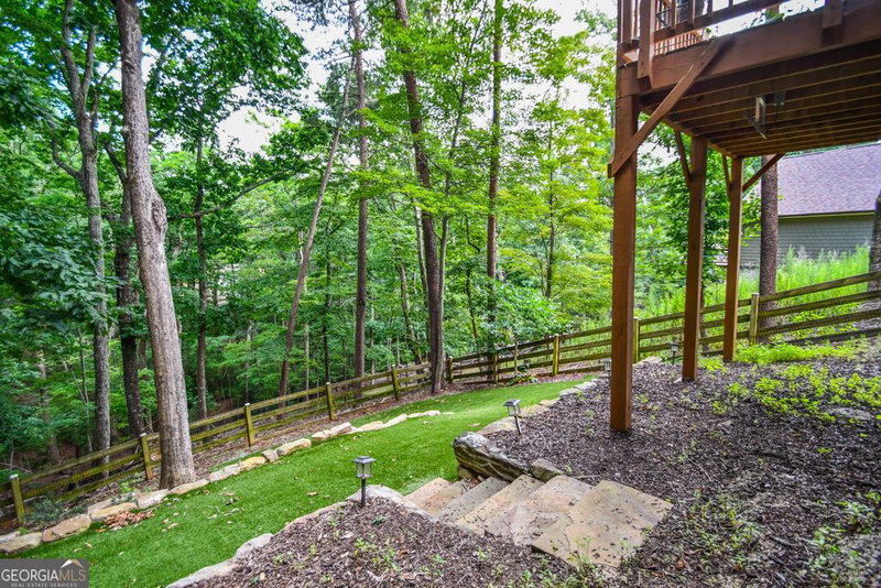 Photo 9 of 173 Indian Oak Drive