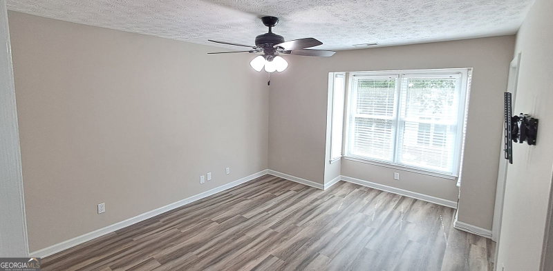 Photo 16 of 3024 Camden Way