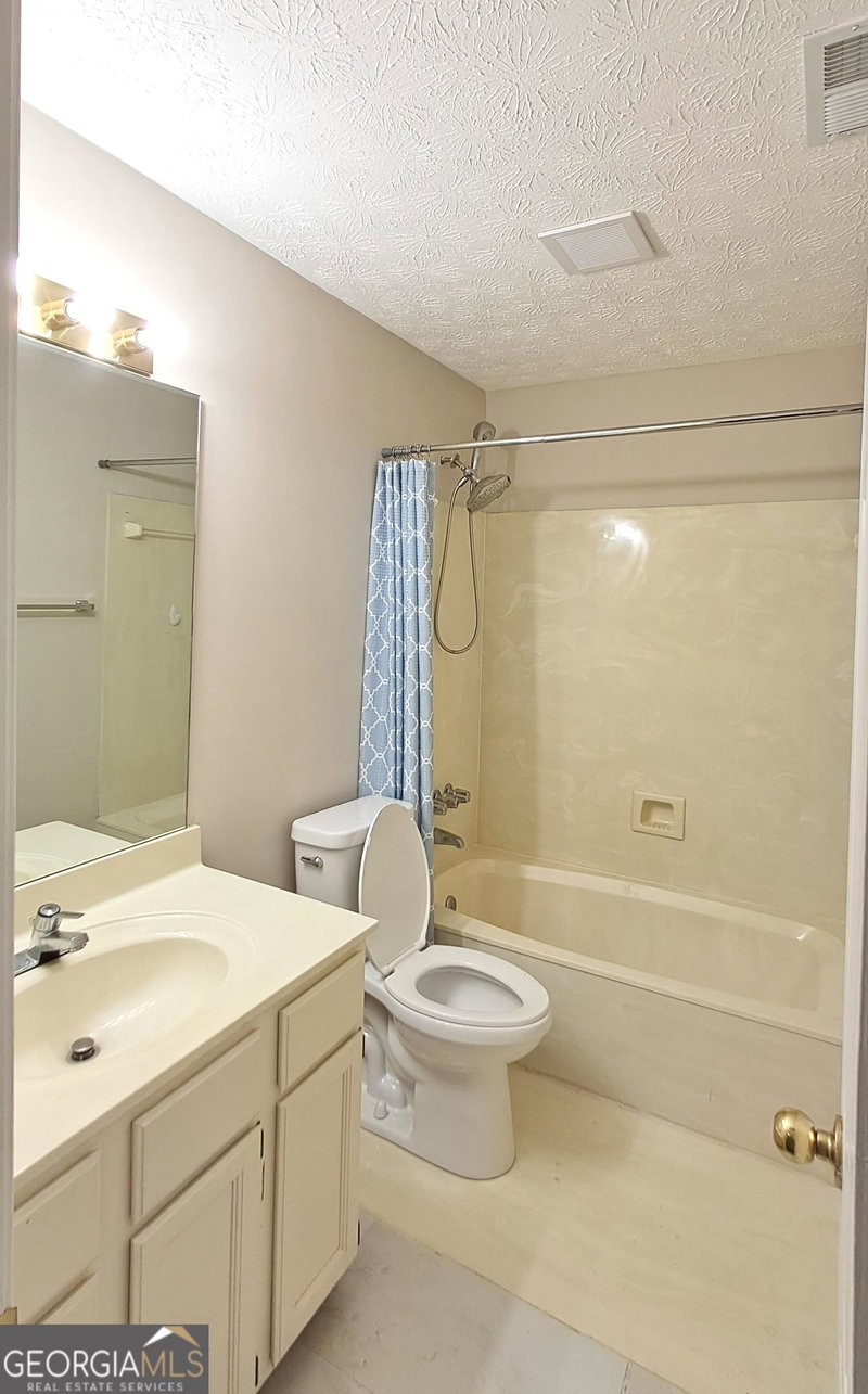 Photo 22 of 3024 Camden Way