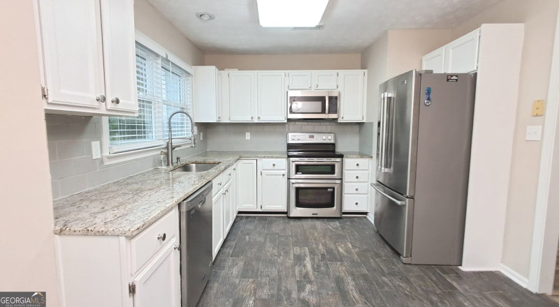 Photo 9 of 3024 Camden Way