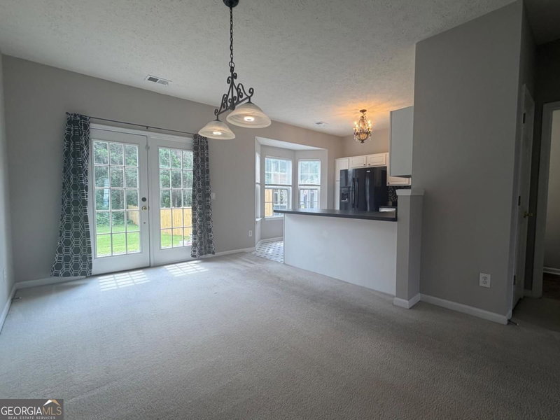 Photo 11 of 133 Benfield Circle