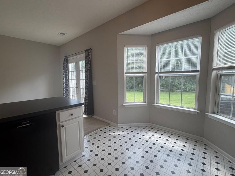 Photo 15 of 133 Benfield Circle