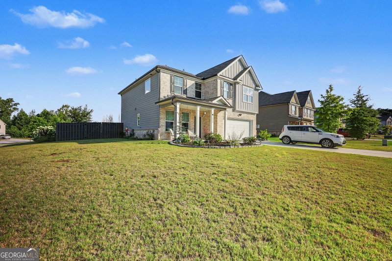 Photo 3 of 1826 Woodsley Court