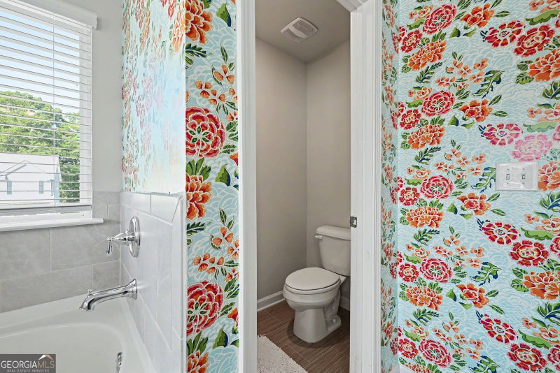 Photo 40 of 1826 Woodsley Court